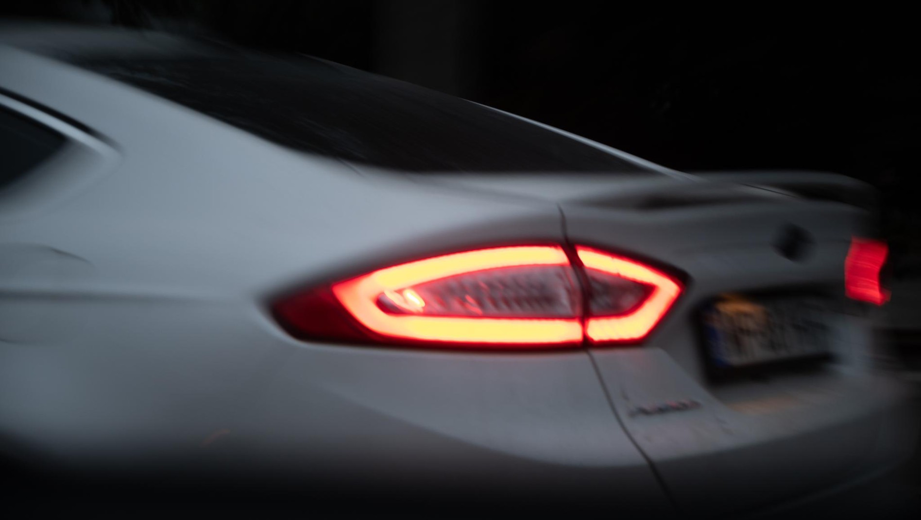 Правительство разрешило эксплуатацию беспилотных автомобилей без водителя в салоне