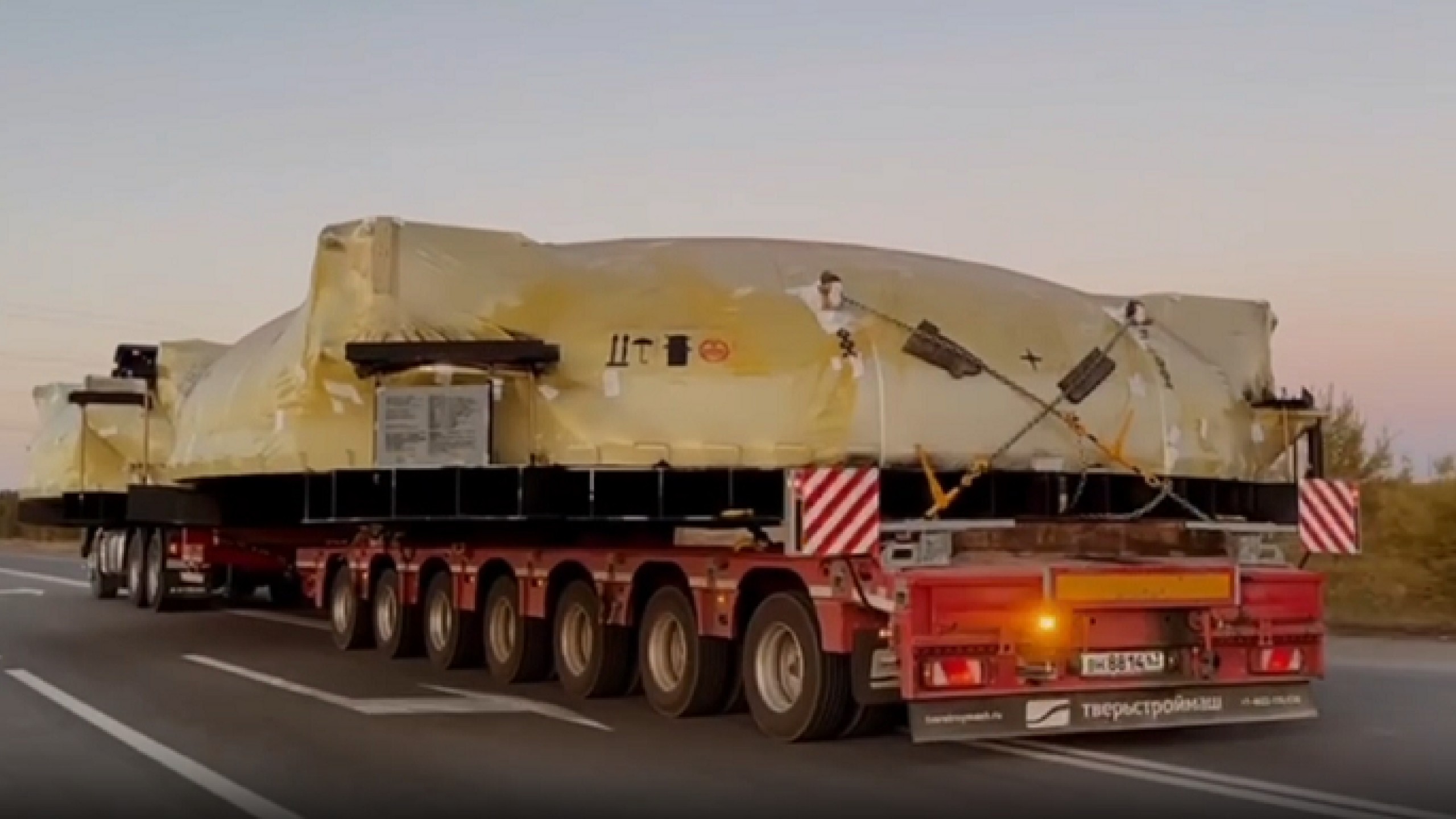 Российский полуприцеп доставил негабарит для АЭС «Аккую» в Турции