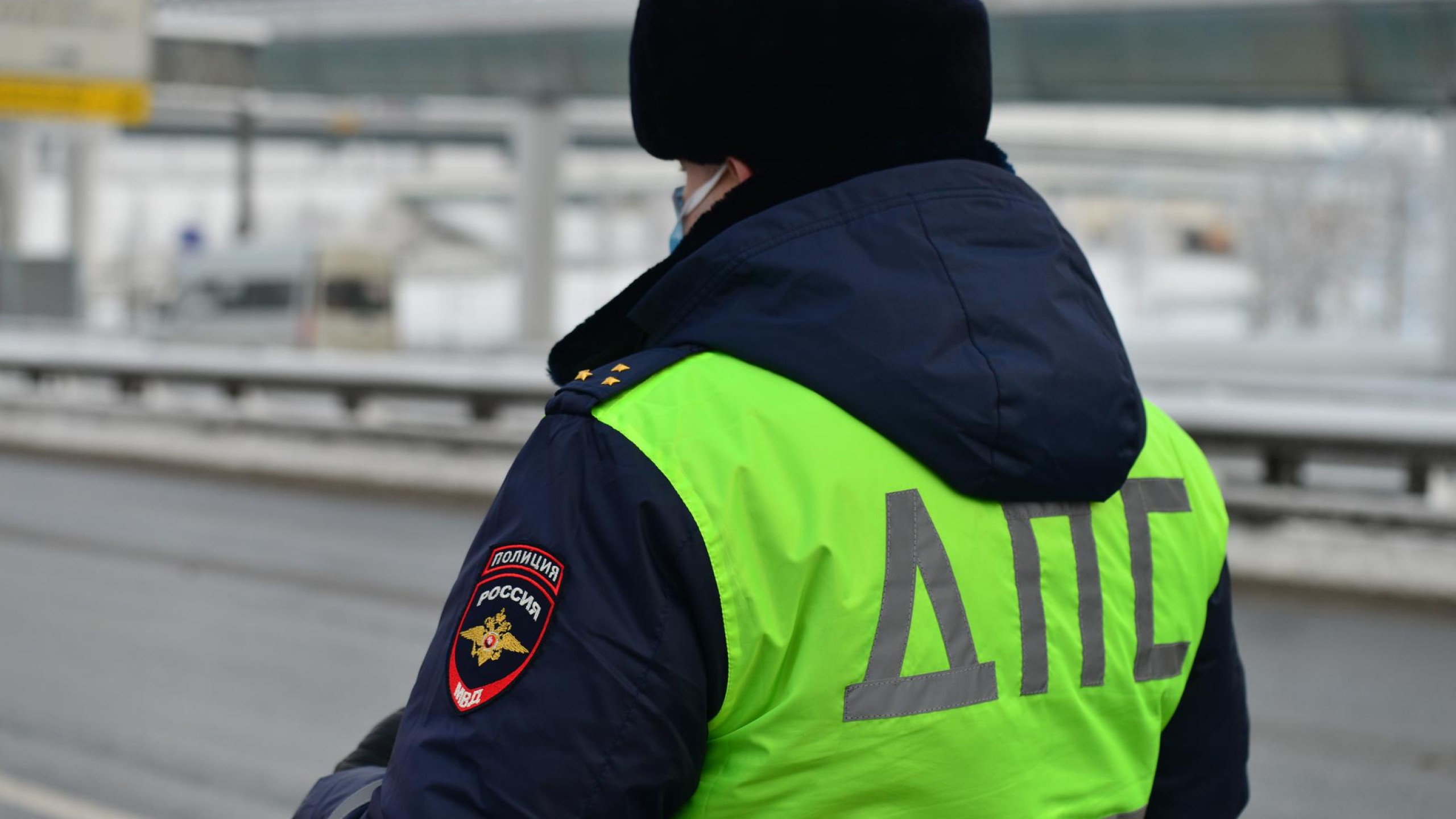 В Госдуму вносят законопроект об отмене штрафов для водителей, «забывших права дома»