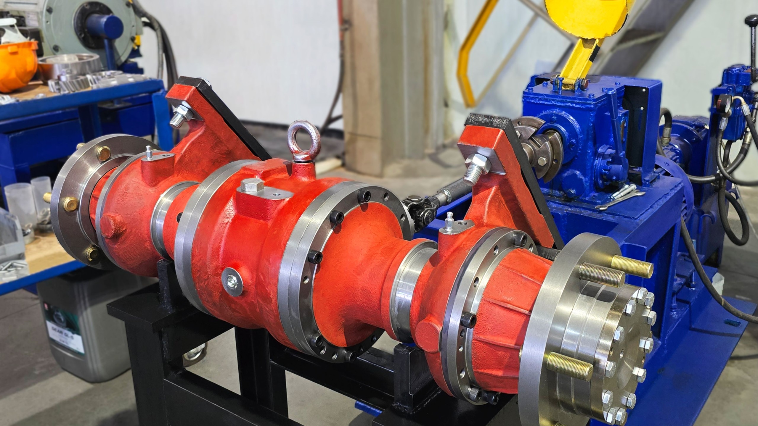 В Чебоксарах сделали новый ведущий мост для компактной спецтехники