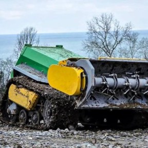 В Перми запустили мелкосерийное производство умных газонокосилок-роботов