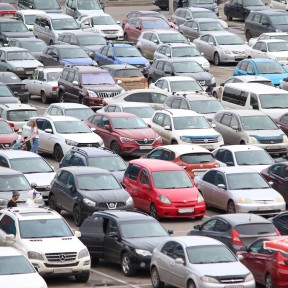 В России растут продажи новых легковых и легких коммерческих автомобилей