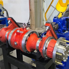 В Чебоксарах сделали новый ведущий мост для компактной спецтехники