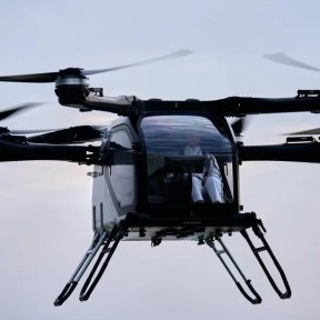 Китайская Aridge готовится к серийному выпуску минивэнов с летающим модулем