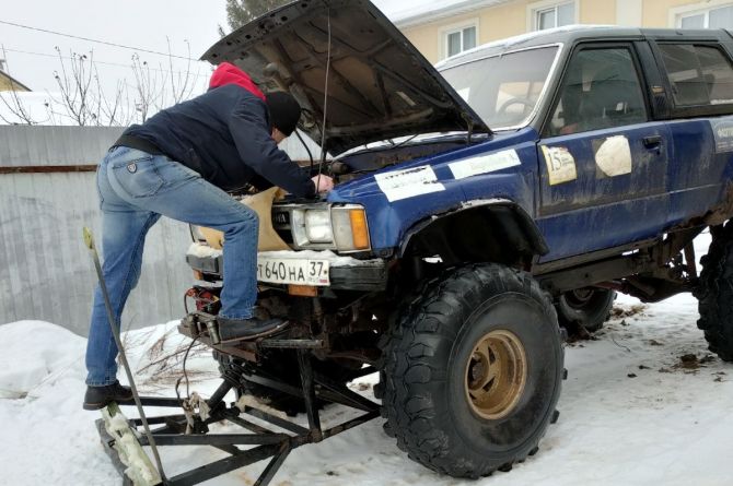 В Иваново местный житель уже 20 лет чистит сам дороги от снега