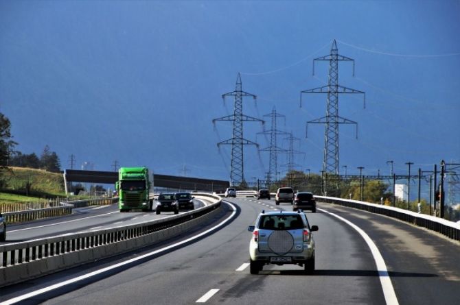 Петрозаводское шоссе в Петербурге расширят до шести полос