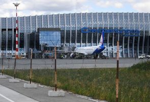 Аэропорт Симферополя уже в третий раз ищет подрядчика для установки заборов и камер