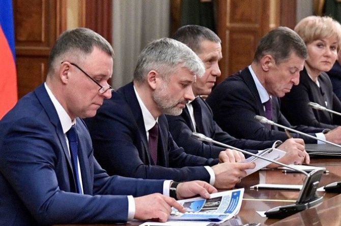 Правительство РФ в полном составе ушло в отставку