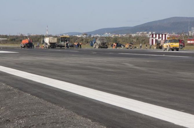 В аэропорту Южно-Сахалинска началось строительство ВПП