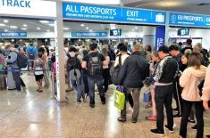 В российских аэропортах сократят время ожидания регистрации на рейс
