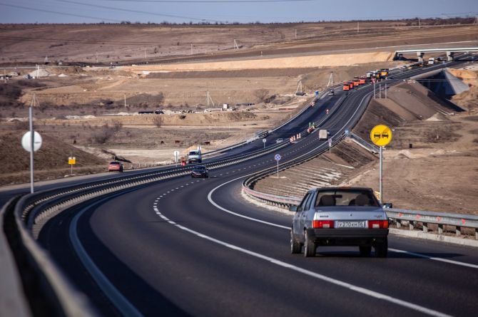 В Крыму выделенные на ремонт Камышового шоссе средства направят на «Тавриду»