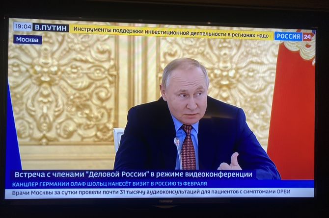 Владимир Путин: никакого локдауна не будет, а ограничения для контактных лиц предлагается снять