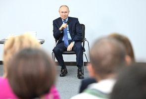 Путин поручил улучшить транспортную доступность Чукотки
