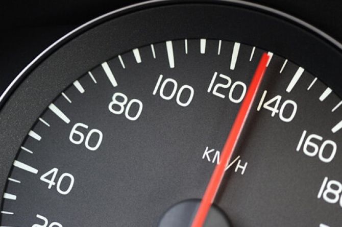 МВД разрешило повысить скорость на некоторых дорогах до 130 км/ч