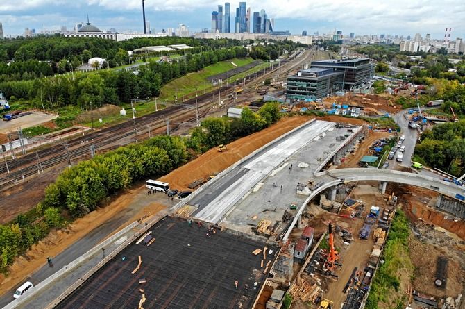 До конца года введут в эксплуатацию первый участок дублёра Кутузовского шоссе в Москве