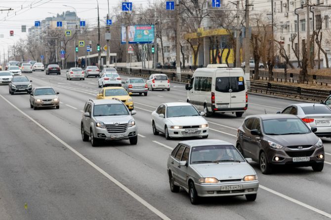 Волгоградские власти ищут подрядчика для ремонта дорог на общую сумму почти полмиллиарда рублей