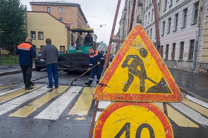 Смольный начал поиск подрядчиков для ремонта петербургских дорог на 2020 год