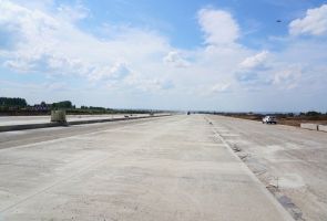 В аэропорту Кемерово завершили реконструкцию взлетно-посадочной полосы