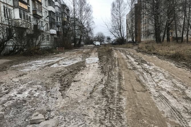 Генпрокуратура РФ: большинство региональных дорог не соответствуют требованиям
