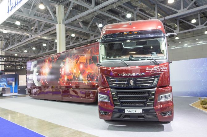 В КАМАЗ назвали дату старта коммерческих перевозок беспилотными грузовиками по М-11