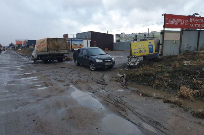 Автомобилисты пытались дать отпор сносу нелегальных примыканий в Ленобласти