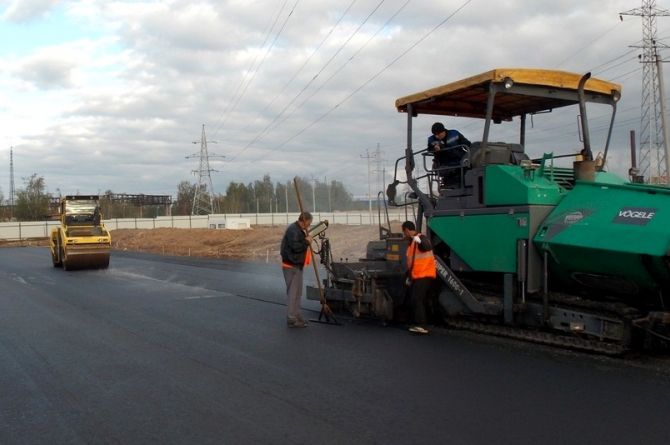 Российские учёные создали прочное дорожное полотно из мусора