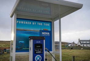 В Шотландии открыли зарядную станцию для электромобилей, которая использует энергию приливов