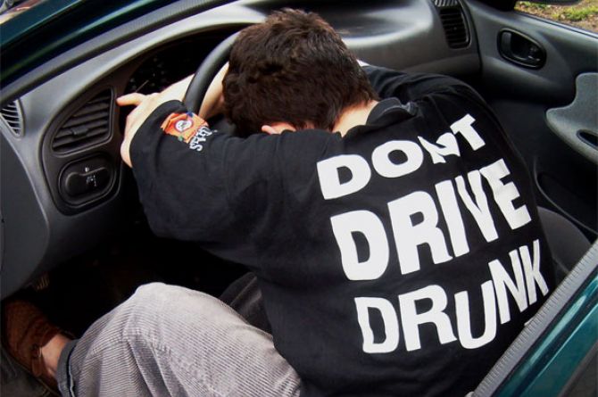 C 2026 года все машины в США получат системы контроля опьянения водителей