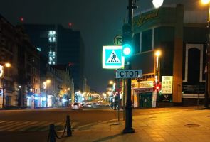 Во Владивостоке начали устанавливать первые дорожные знаки с подсветкой