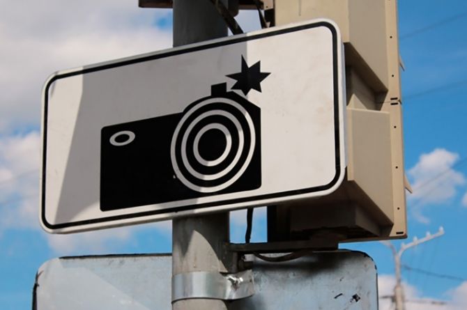 Эксперты: России нужна реформа дорожных камер. И больше сотрудников ГИБДД