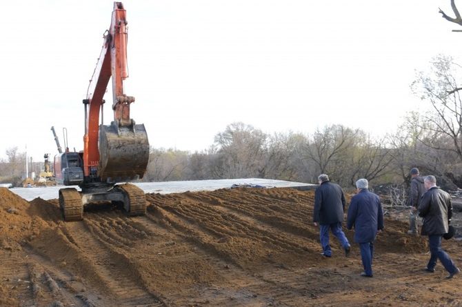 Глава Мордовии и мэр Саранска проинспектировали ремонтные работы на трёх мостах