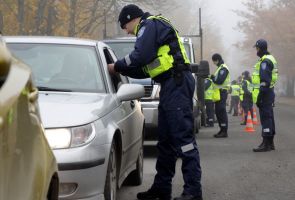 В Эстонии нарушителей скоростного режима будут успокаивать 45-минутной остановкой