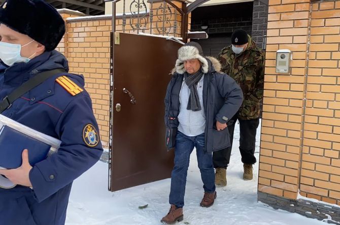 Главу новосибирского управления дорог задержали за взятку в 5 миллионов рублей