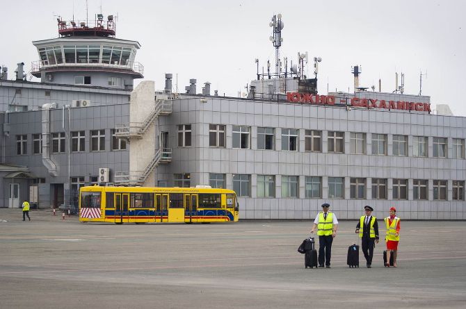 «Вы что, не хотите как в Ростове?»: на Сахалине власти предлагают отдать аэропорт в частные руки