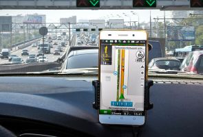 Яндекс. Навигатор будет предупреждать об опасностях на дороге