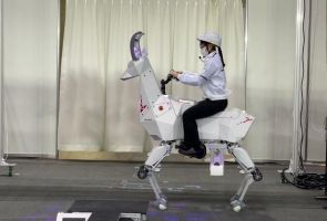 Kawasaki представили грузового робота-козла
