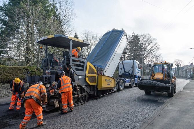 Власти Великобритании заказали укладку дороги из переработанного пластика