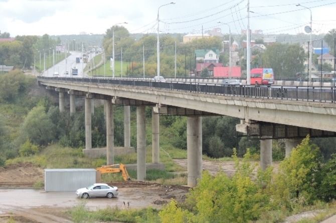 Движение по Сургутскому мосту в Чебоксарах организовано в четыре полосы