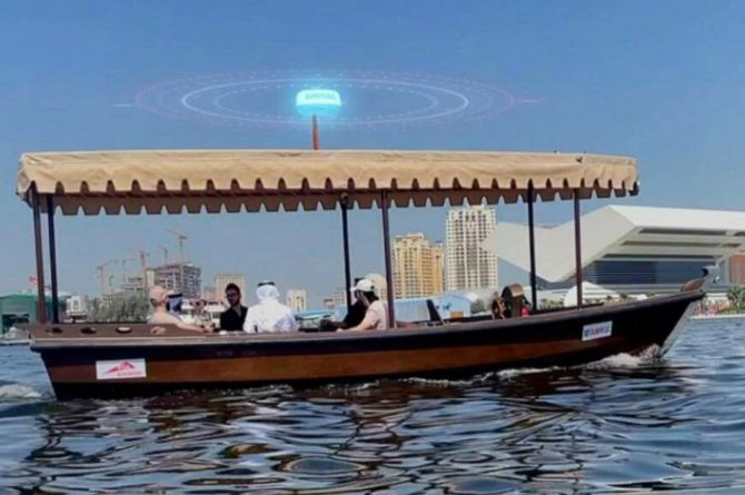 Власти Дубая начали испытания беспилотной электролодки